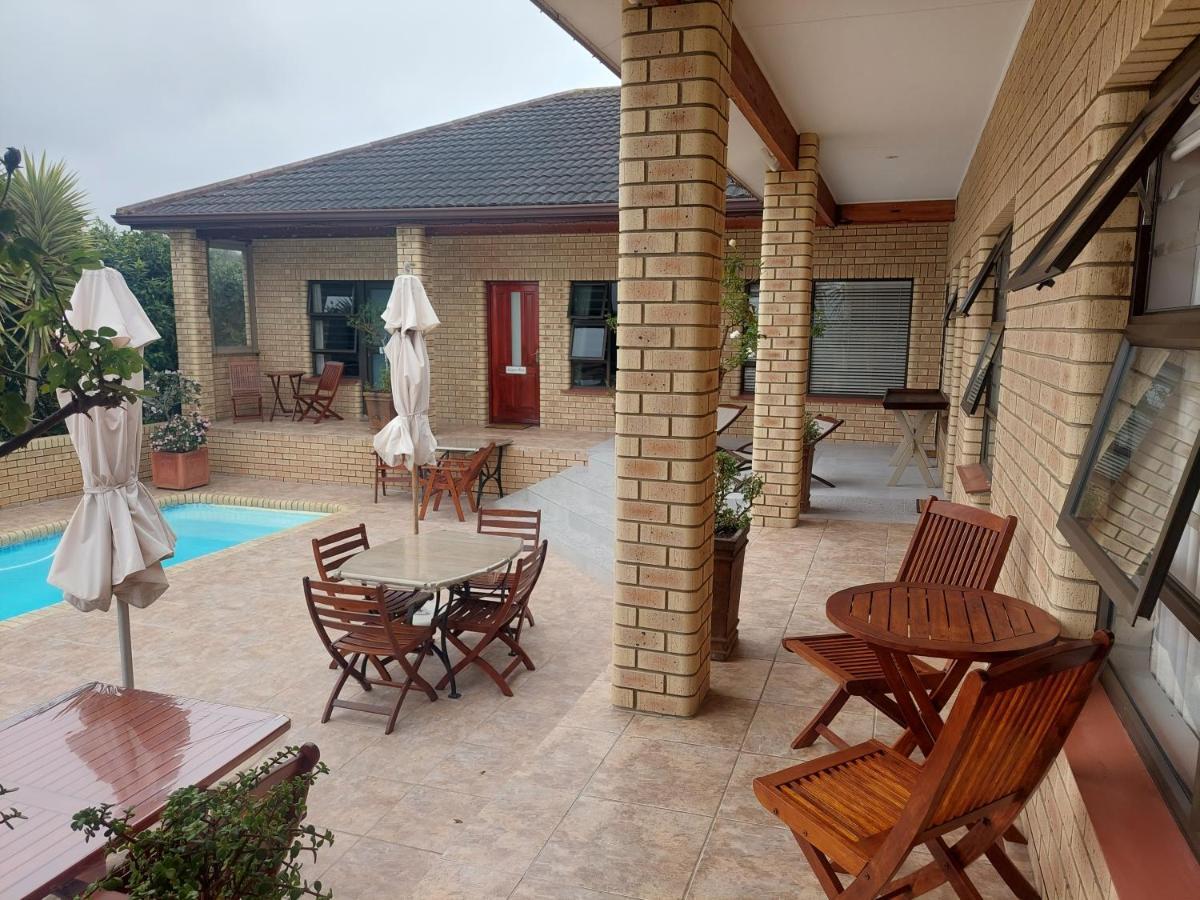 Amber Guest Lodge Knysna Exterior photo