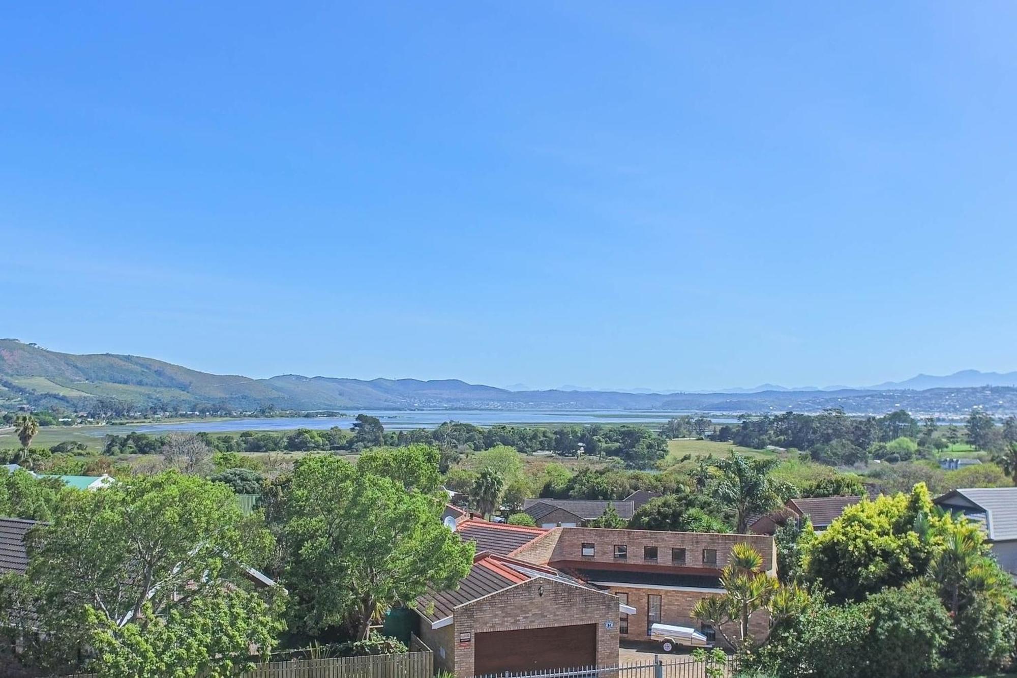 Amber Guest Lodge Knysna Exterior photo