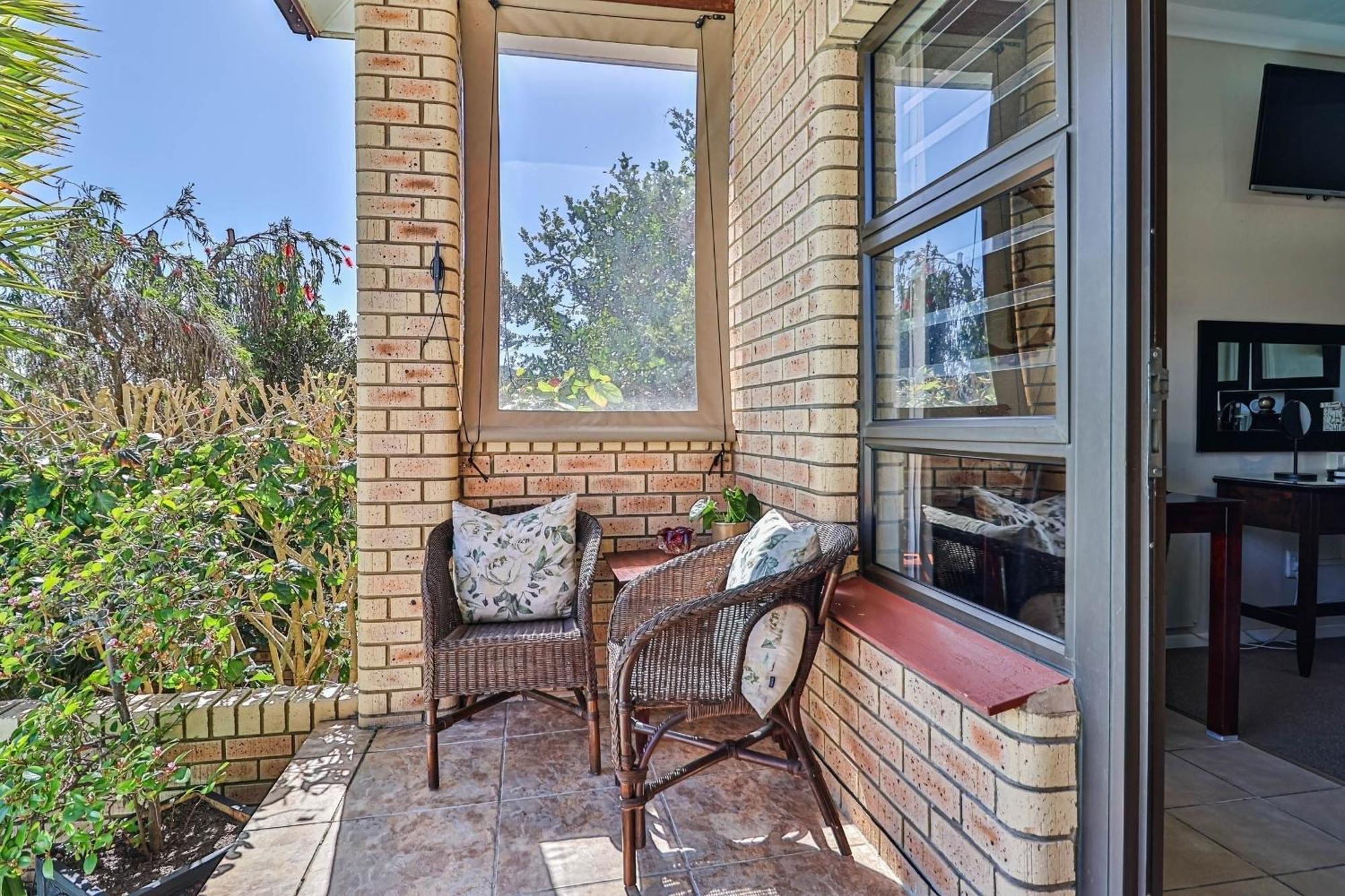 Amber Guest Lodge Knysna Exterior photo
