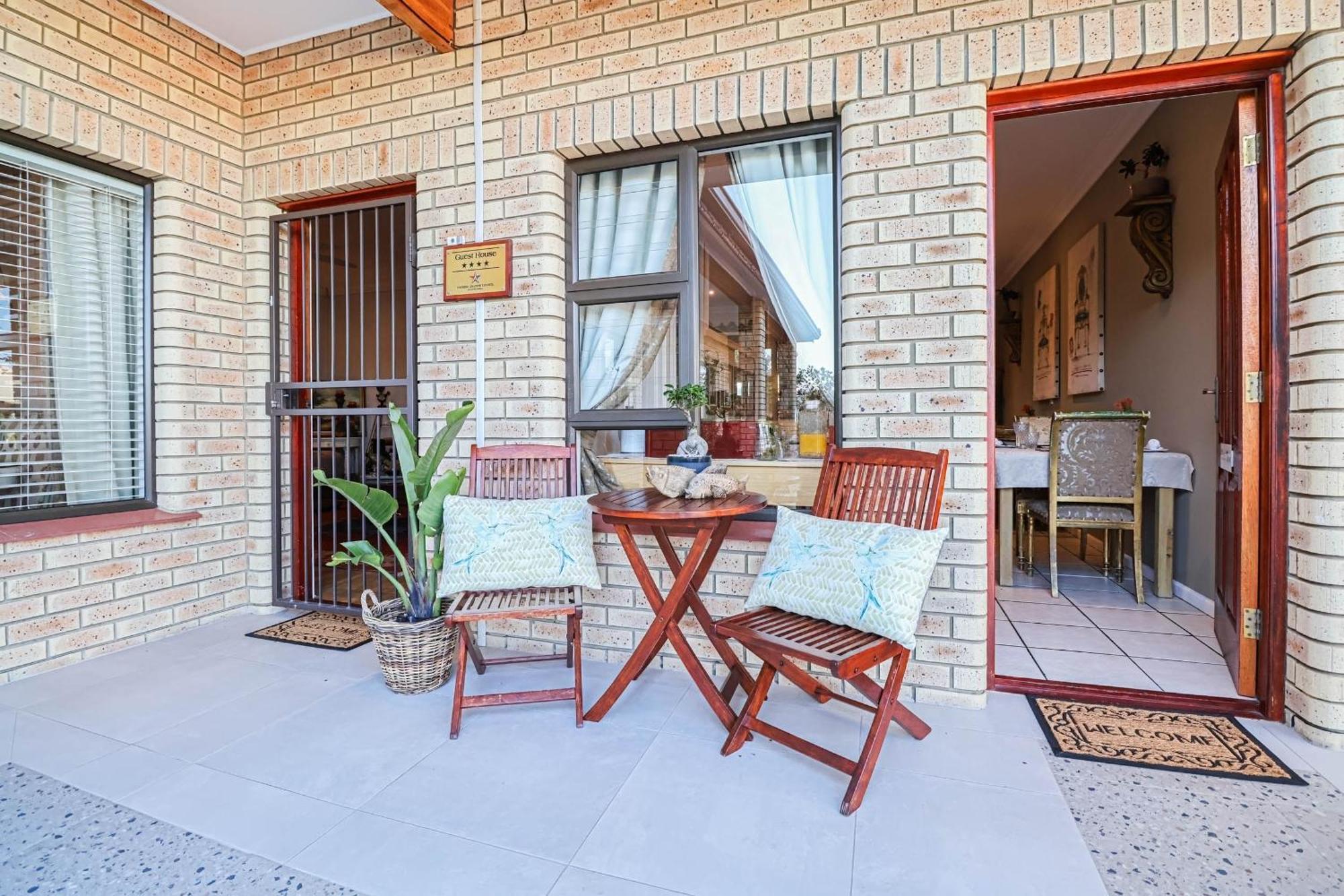 Amber Guest Lodge Knysna Exterior photo