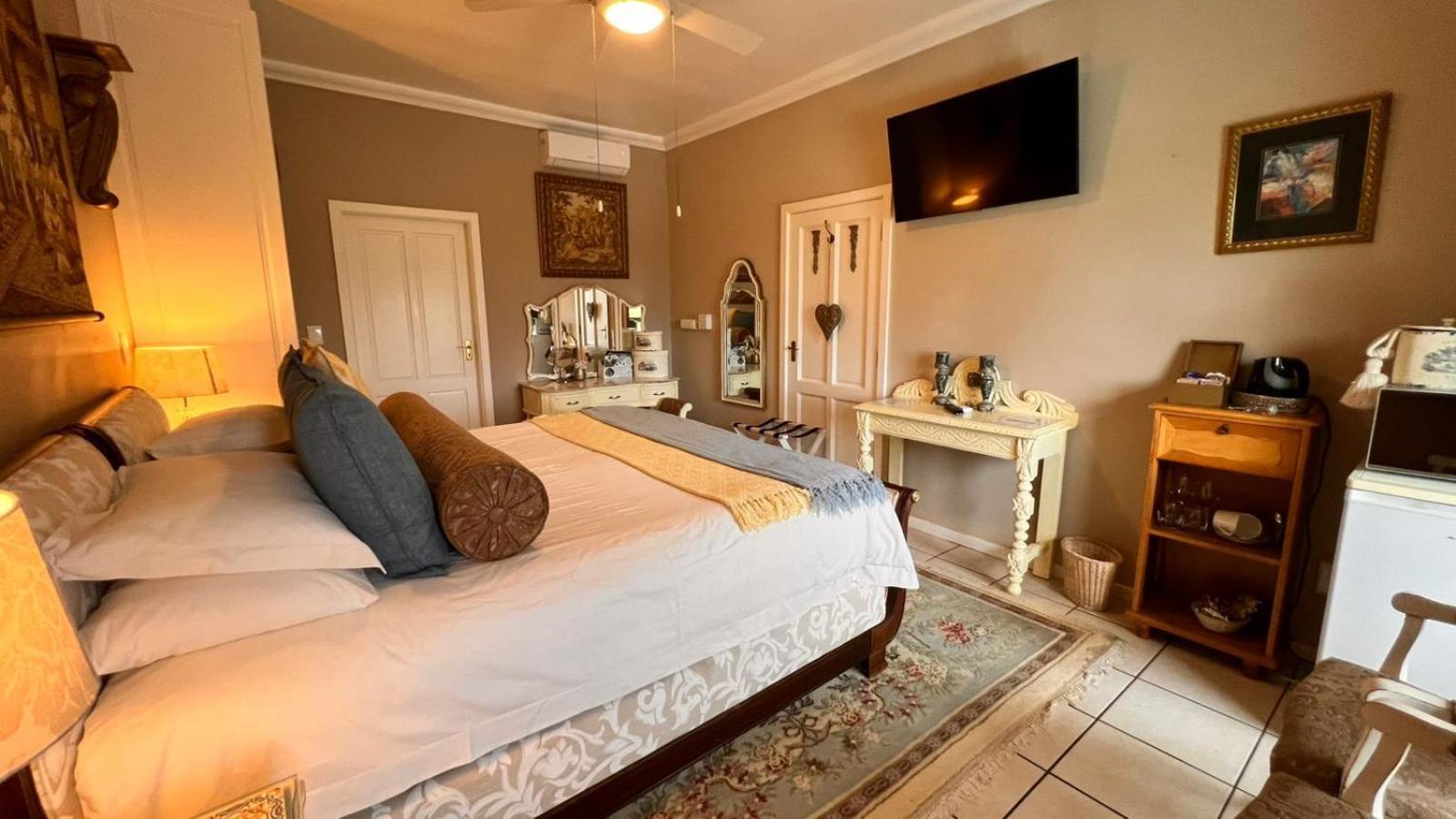 Amber Guest Lodge Knysna Exterior photo